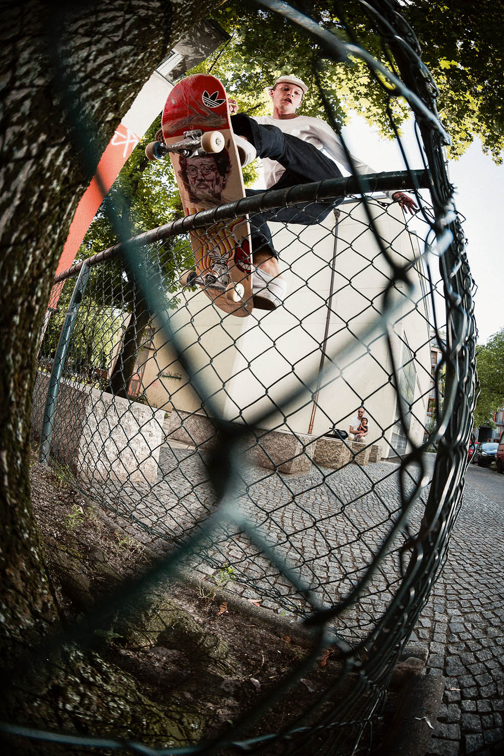 kaihillebrand_fsboardpopout