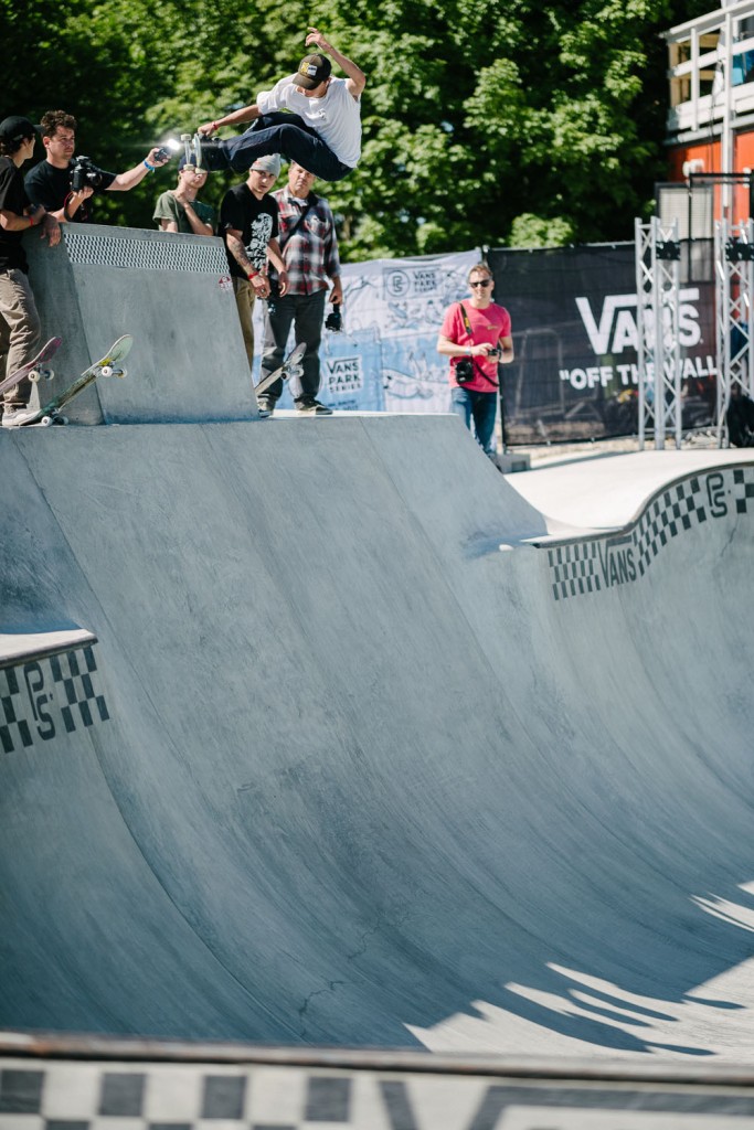 Robin Bolian, frontside air.