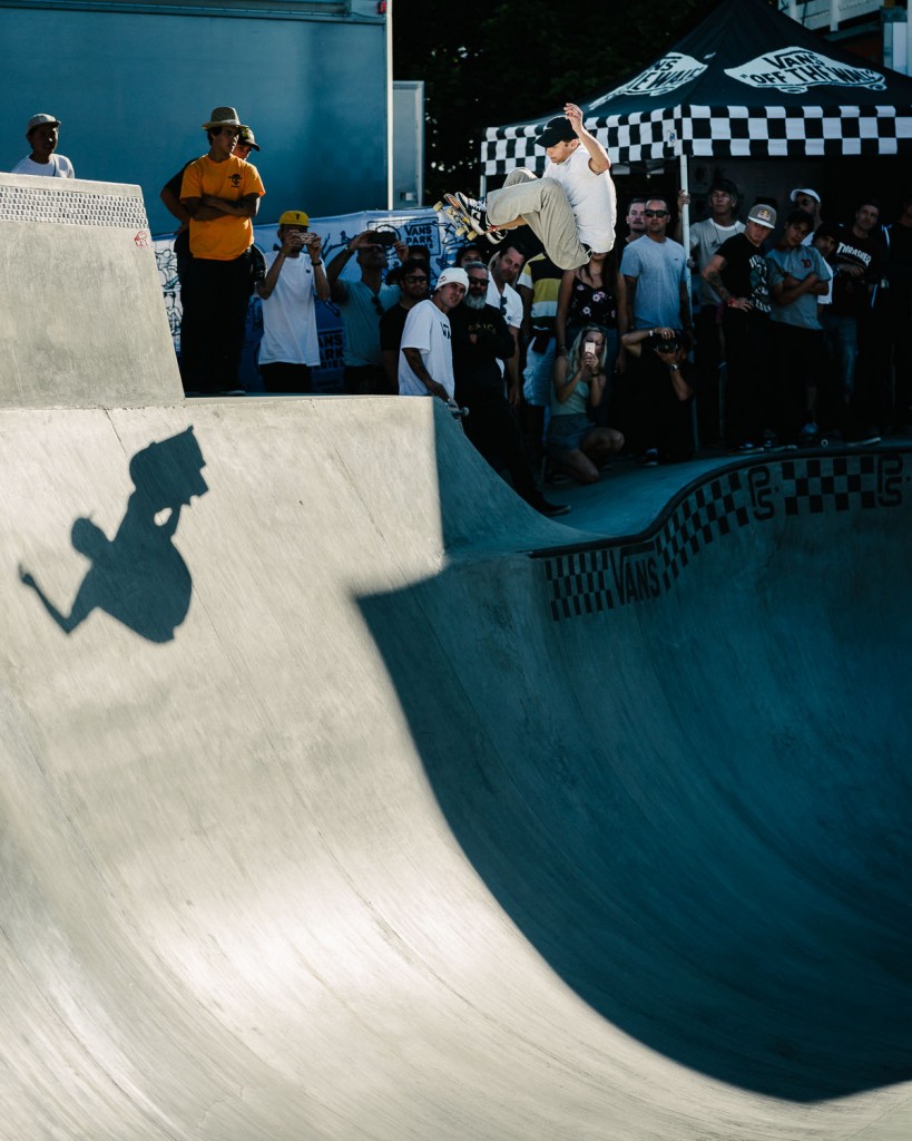 Oski, stalefish from quarter to bank.