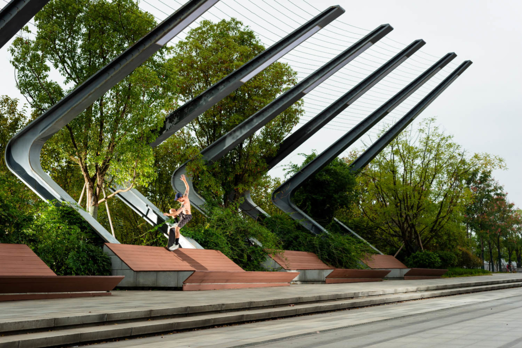 Barney Page, fakie 5-0, ChangSha