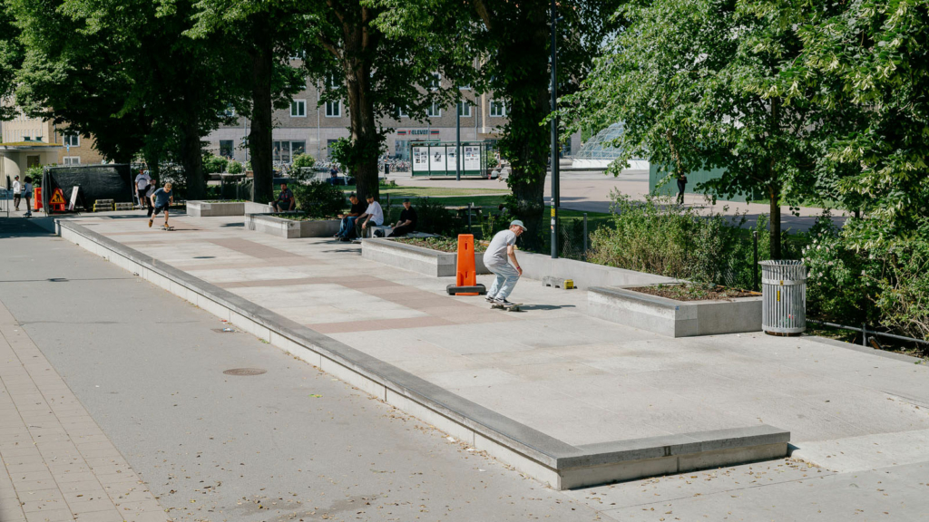 Free Skate Magazine » A Tale of Two Cities