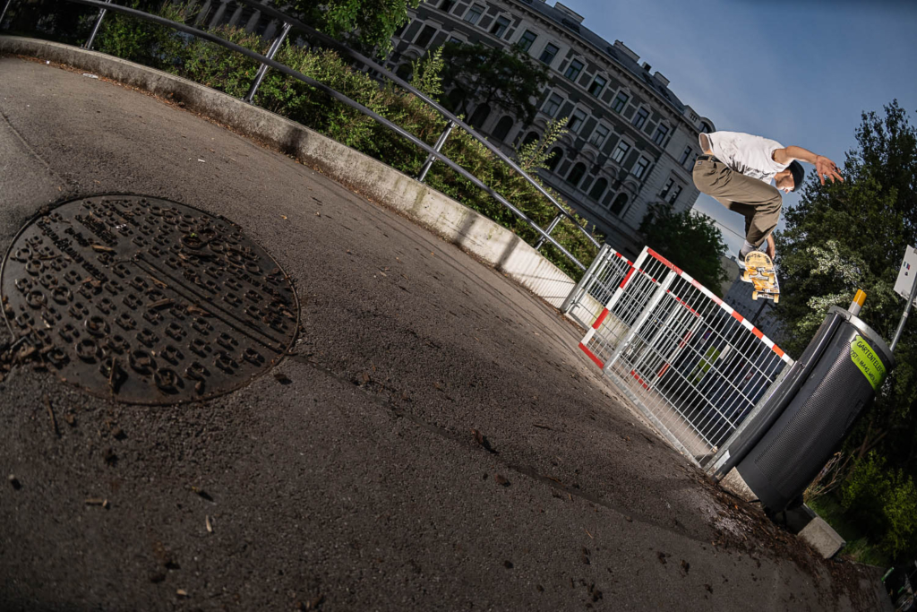 Antonio Pekovic, ollie. Photo: Loïc Benoit.