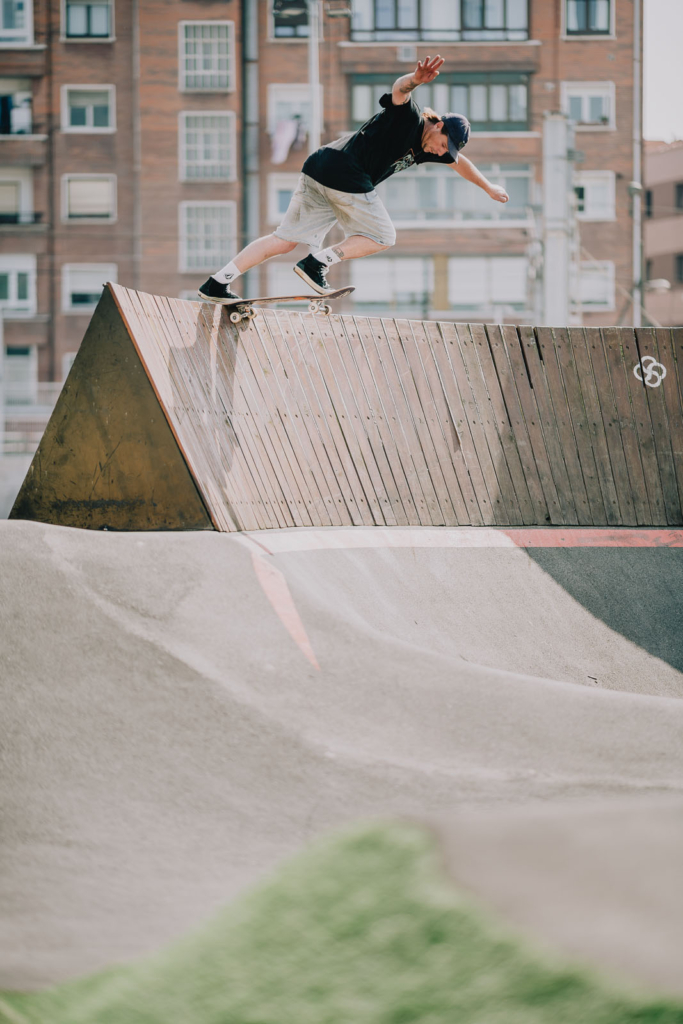 Jake Collins, backside tailslide, Bilbao. Ph. Sam Ashley