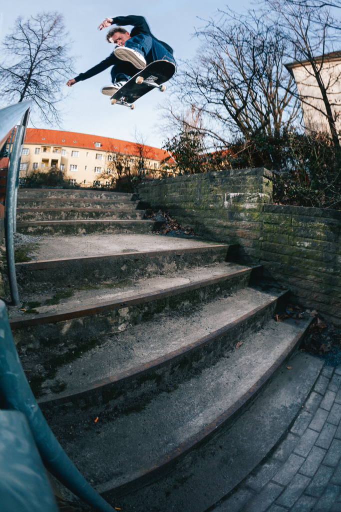 Justin Sommer, heelflip.