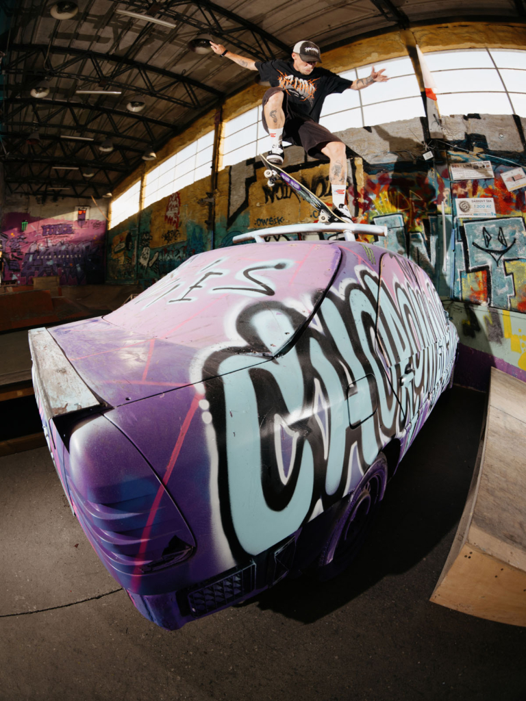 Nick Garcia, crooked grind. Ph: Rafski