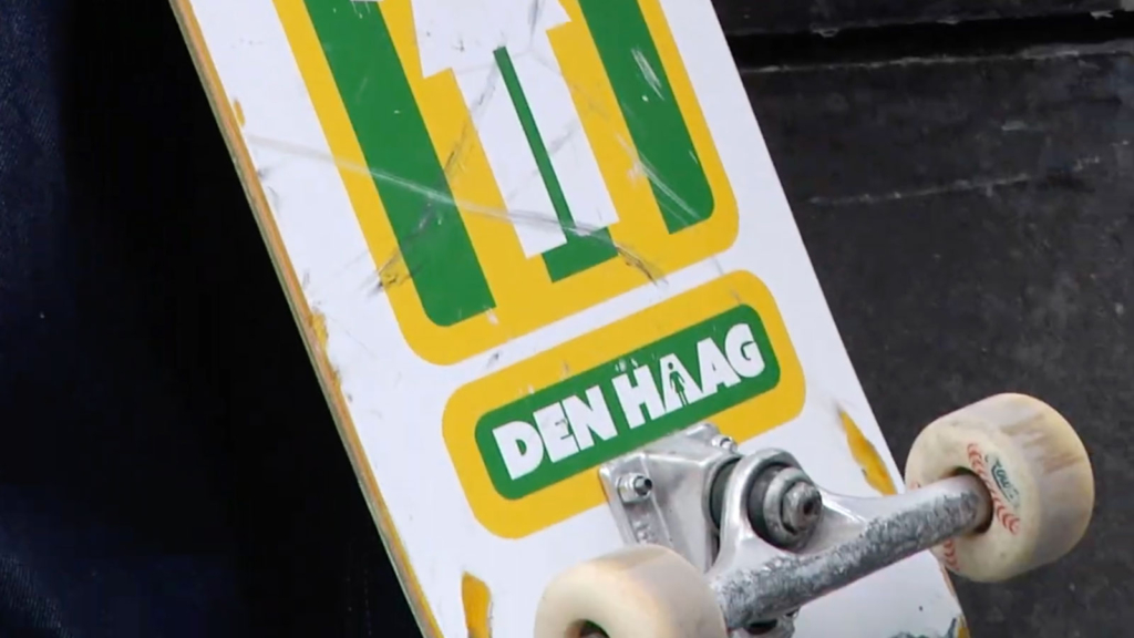 Den Haag × Girl: WE OG